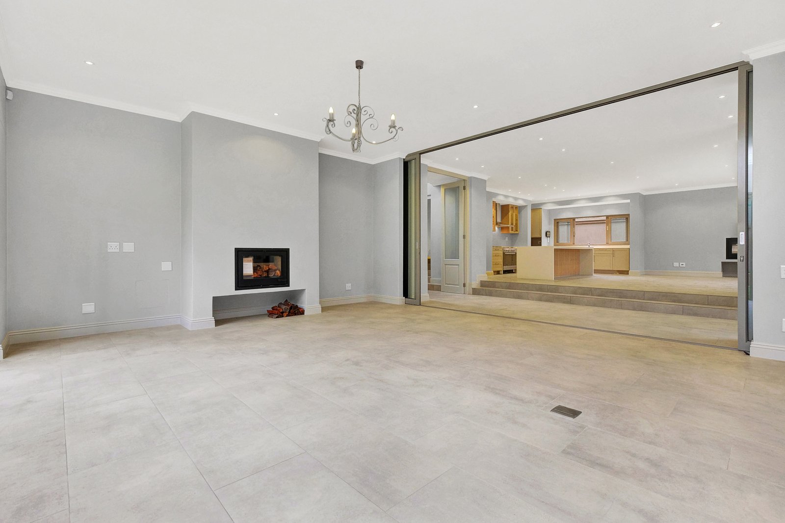 Empty living room before virtual staging
